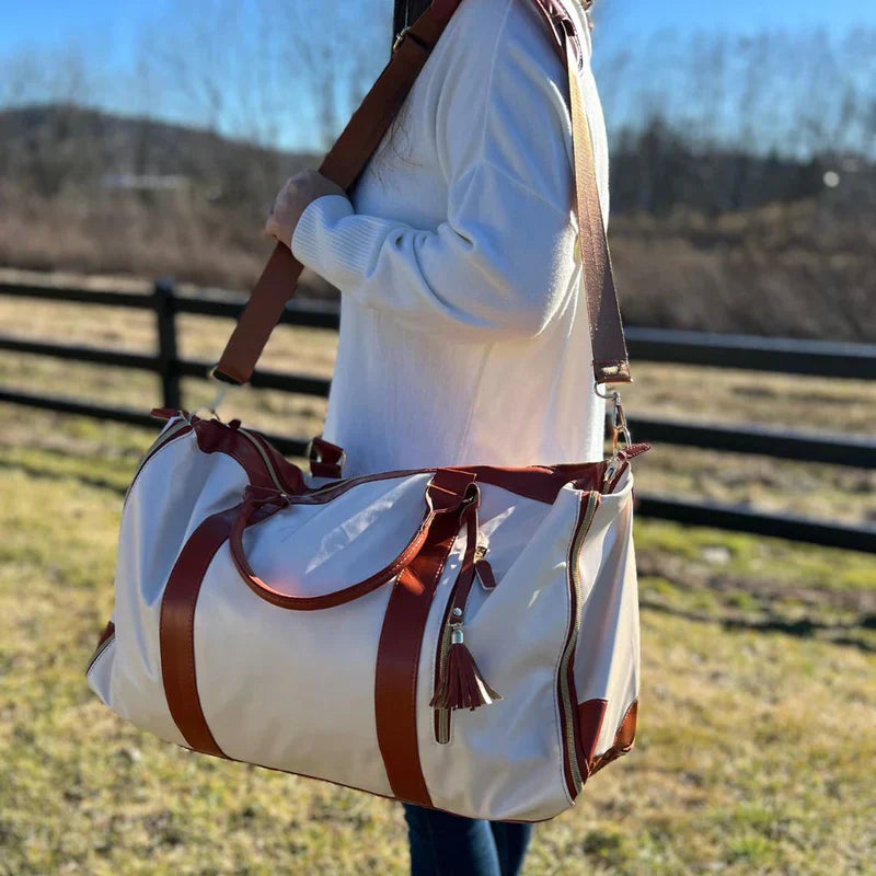 GARMENTGO Travel Bag – Faltbare Kleiderschutztasche aus PU-Leder für faltenfreies Reisen mit Stil
