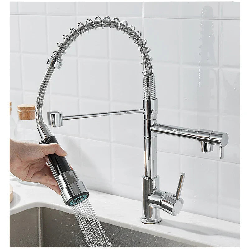 DUALFLOW Kitchen Tap – Moderner Küchenhahn mit Doppelausguss & elegantem Schwarz-Gold-Finish