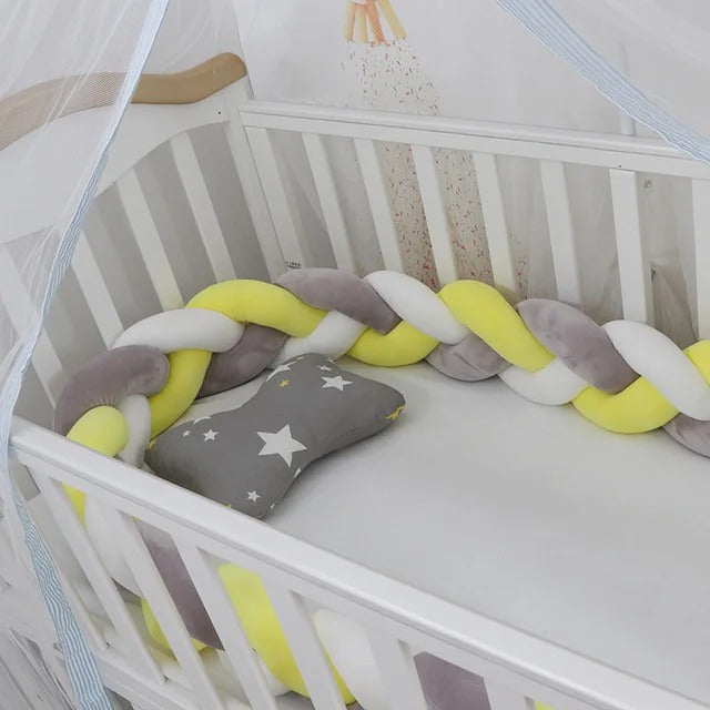 SnuggleNest – Gewebtes Babykopfkissen für sicheren und erholsamen Schlaf