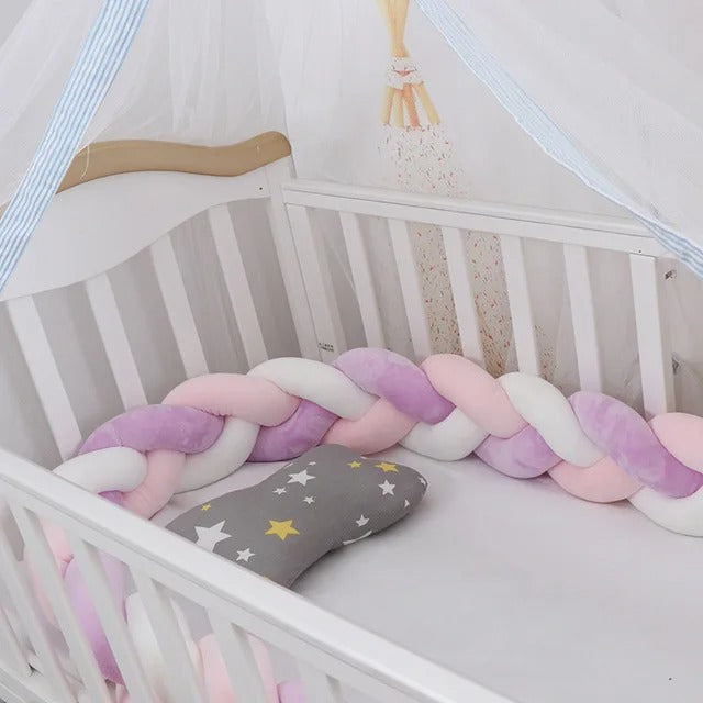 SnuggleNest – Gewebtes Babykopfkissen für sicheren und erholsamen Schlaf