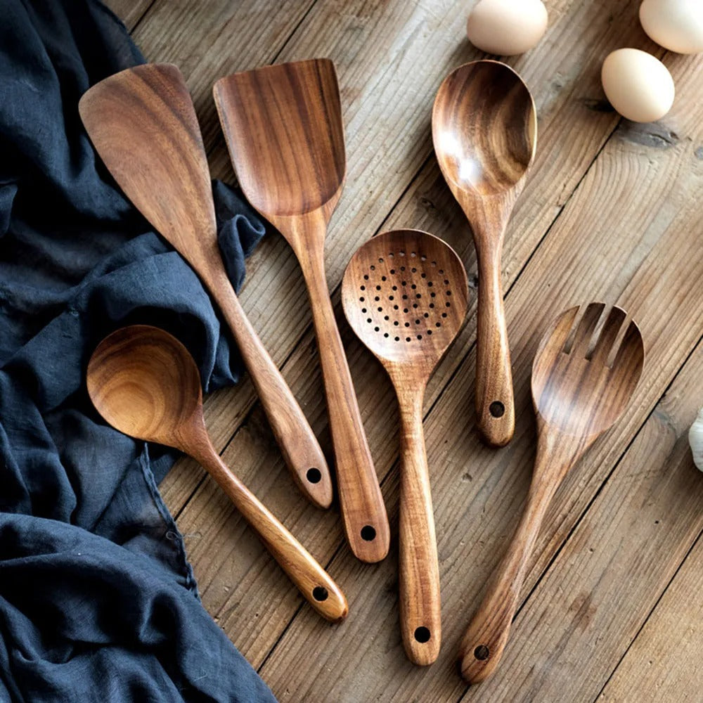 Teakholz Küchenutensilien Set – Elegante Kochutensilien für moderne Küchenhelfer