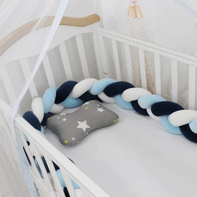 SnuggleNest – Gewebtes Babykopfkissen für sicheren und erholsamen Schlaf