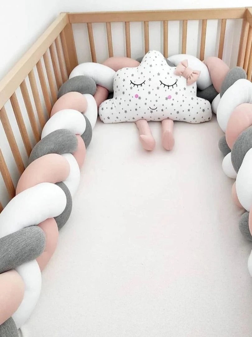 SnuggleNest – Gewebtes Babykopfkissen für sicheren und erholsamen Schlaf