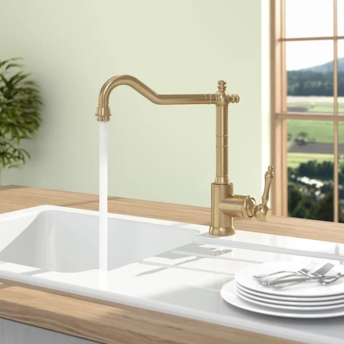 Avia 2.0 Gold Küchenarmatur von Villeroy & Boch – Nostalgisch & Glänzend für jede Küche