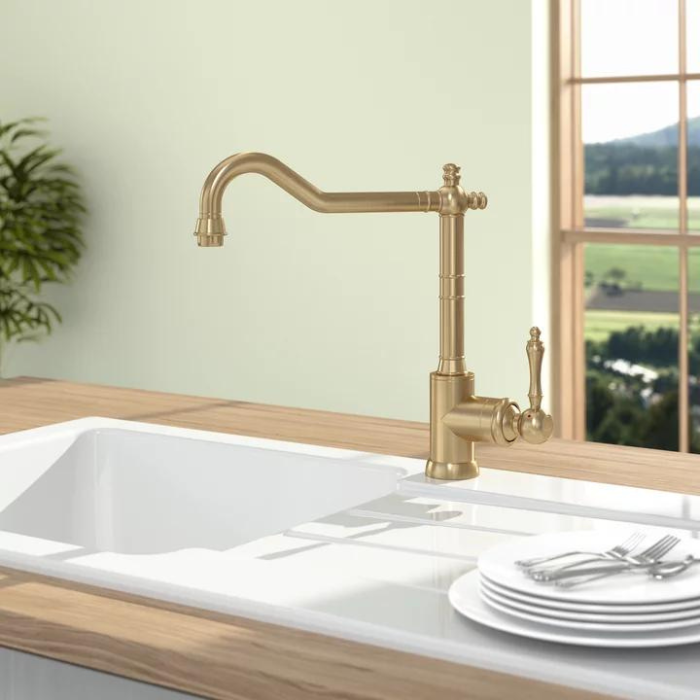 Avia 2.0 Gold Küchenarmatur von Villeroy & Boch – Nostalgisch & Glänzend für jede Küche