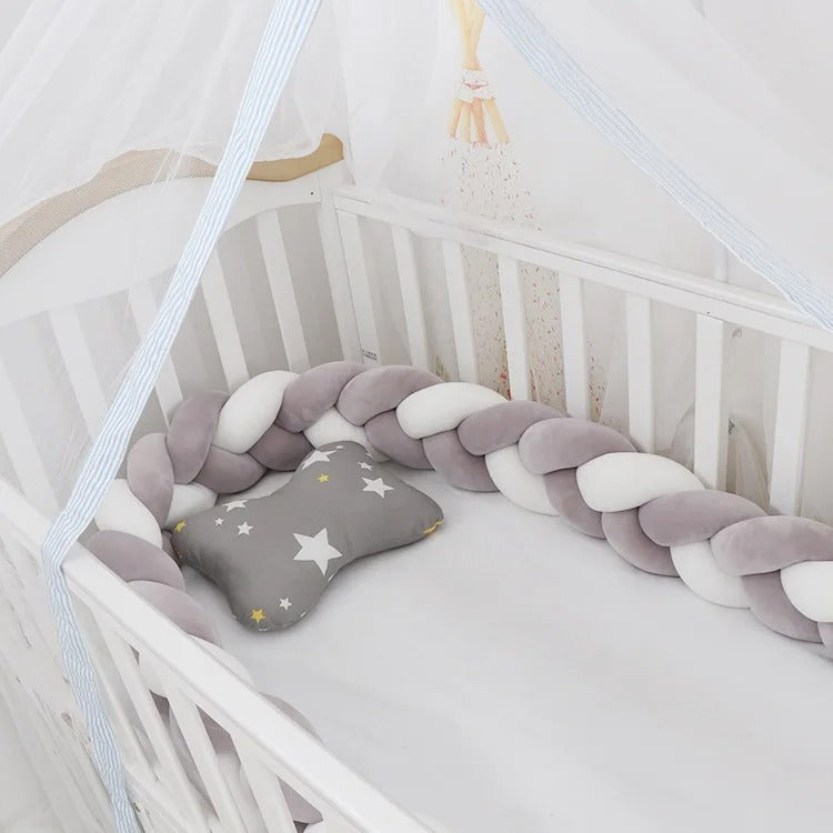 SnuggleNest – Gewebtes Babykopfkissen für sicheren und erholsamen Schlaf