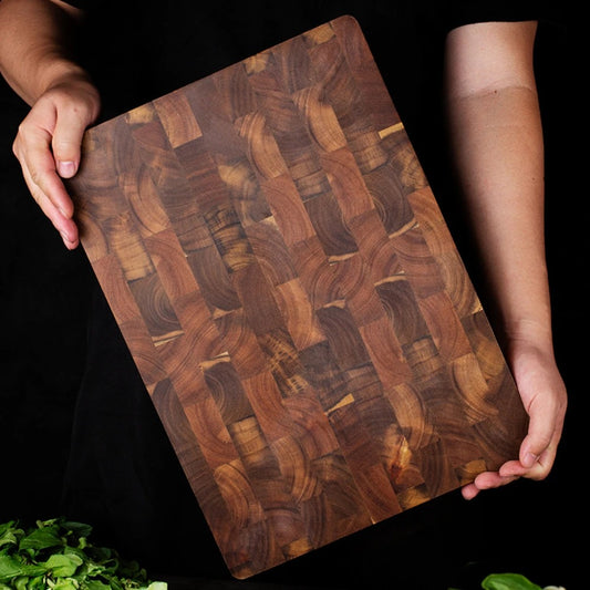 PureWood Akazienholz Schneidebrett – Elegant & Funktional für jede Küche