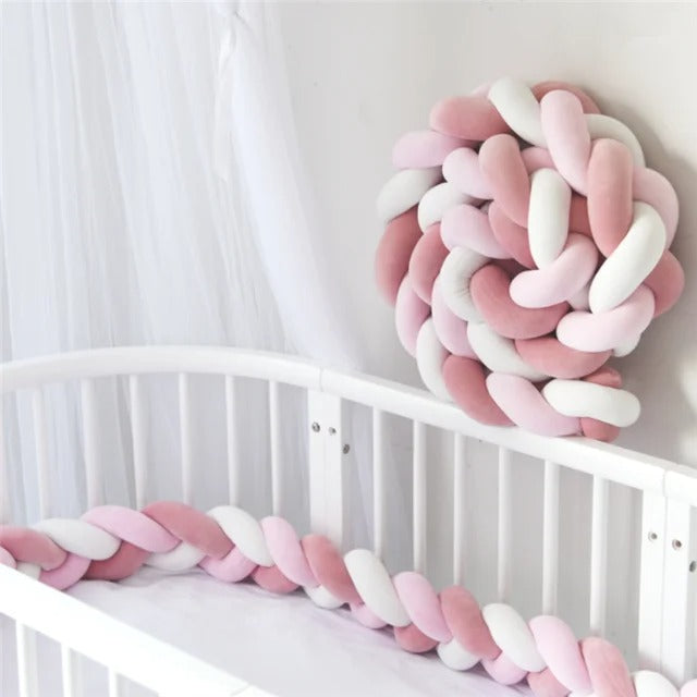 SnuggleNest – Gewebtes Babykopfkissen für sicheren und erholsamen Schlaf