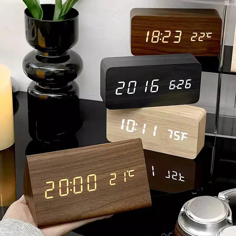 Digital Funkwecker Holzoptik Größe 7x15 cm mit Temperaturanzeige und Alarmeinstellungen-2