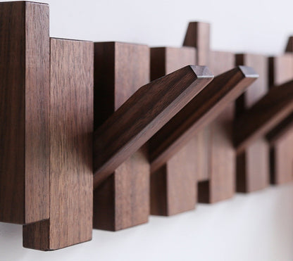 PIANOHANG Wall Rack – Handgefertigte Holz-Wandgarderobe im Klavierdesign mit klappbaren Haken