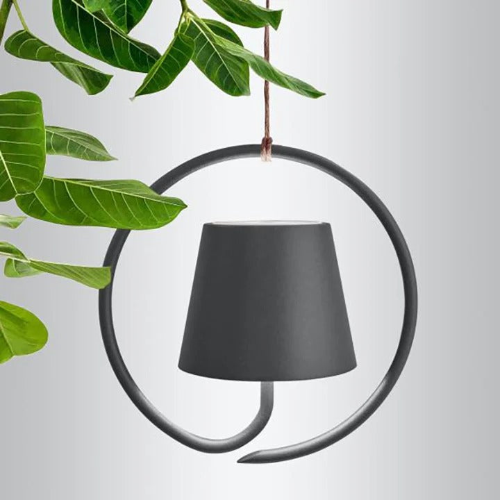 LUMIPEND – Wiederaufladbare LED-Pendelleuchte für Innen- & Außenbereiche
