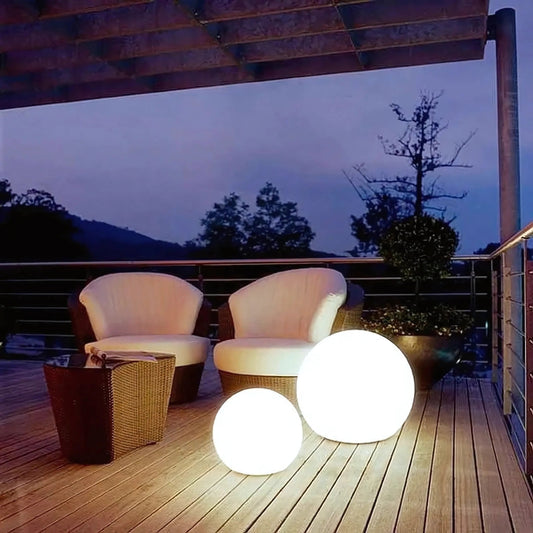 GLOWGLOBE – Wasserdichte LED-Kugellampe mit Farbwechsel für Innen & Außen