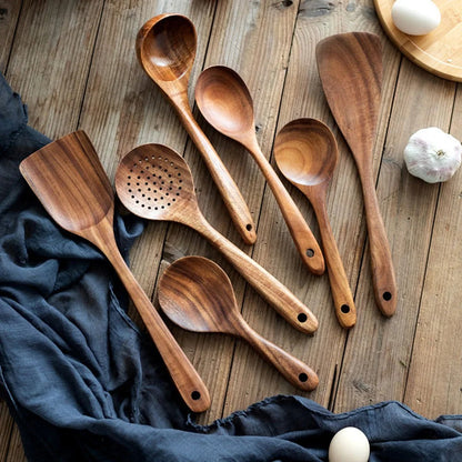 Teakholz Küchenutensilien Set – Elegante Kochutensilien für moderne Küchenhelfer