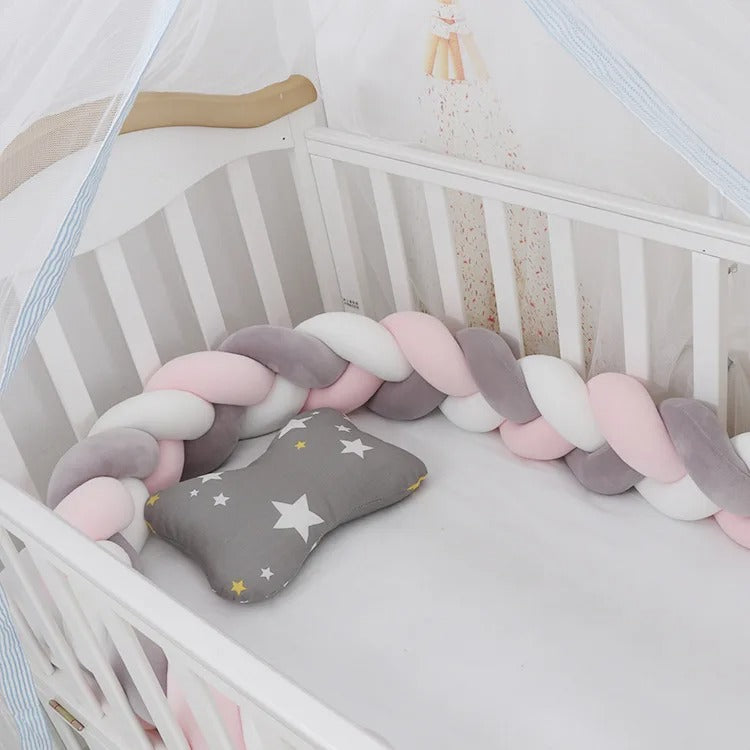 SnuggleNest – Gewebtes Babykopfkissen für sicheren und erholsamen Schlaf