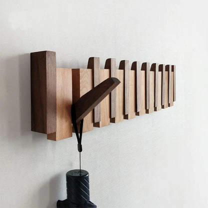 Wooden Wall Hook – Faltbarer Wandhaken aus Holz für stilvolle Ordnung