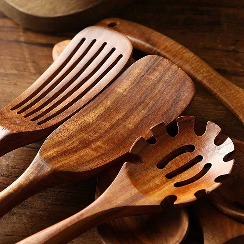 Teakholz Küchenutensilien Set – Elegante Kochutensilien für moderne Küchenhelfer-4